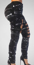 Load image into Gallery viewer, Mid-waist Hole Chain Jeans