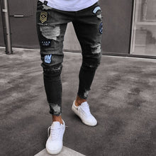 Load image into Gallery viewer, Hole Embroidered Jeans
