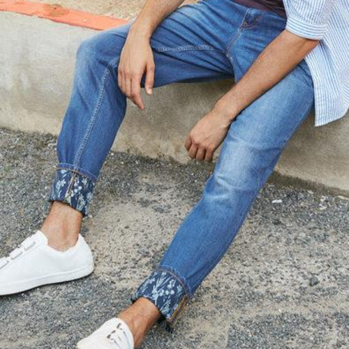 Men Micro-elastic Tapered Jeans