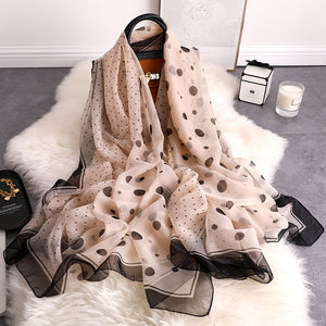 Wave Point Dot Pattern Scarf